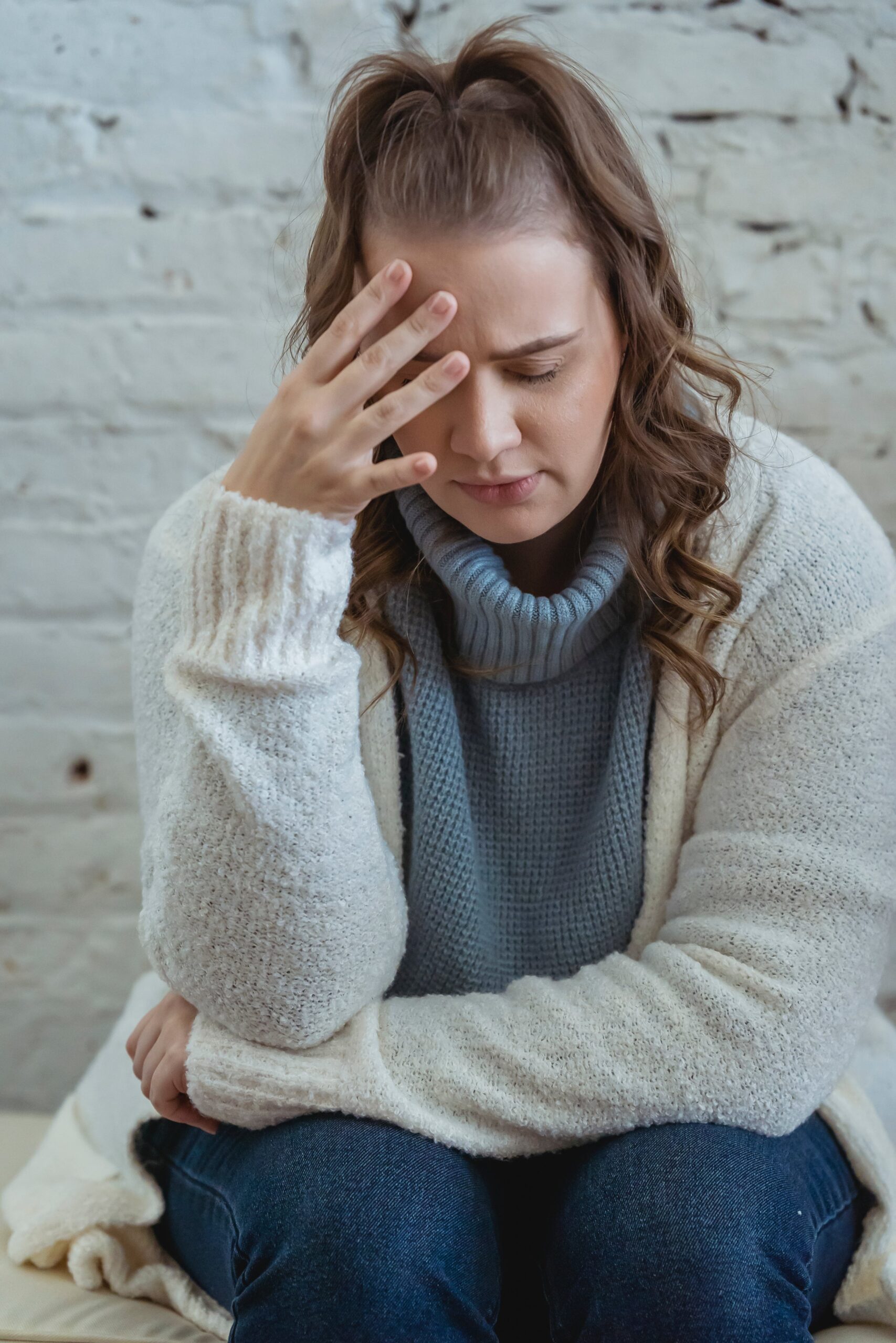 woman confused by mixed signals she's getting from her partner